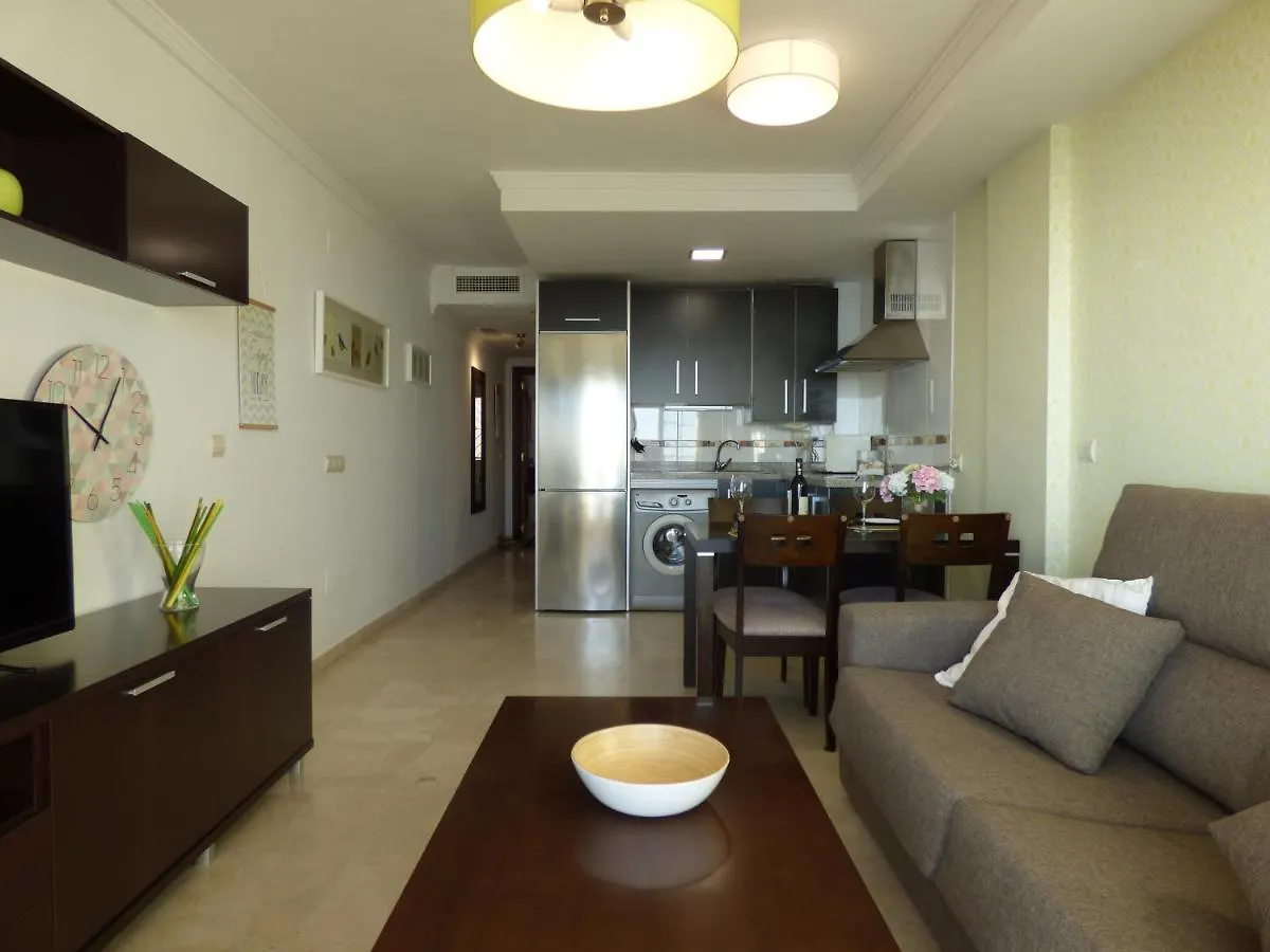 Maravilloso Apartamento En Primera Linea De Playa Con Vistas Al Mar En Caleta De Velez 2 C